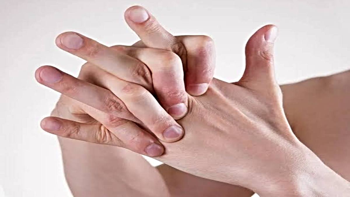 Habit of Cracking Fingers