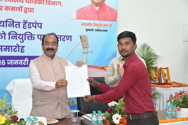 लोगों से अच्छा व्यवहार रखकर ईमानदारी से करें काम : उप मुख्यमंत्री साव
