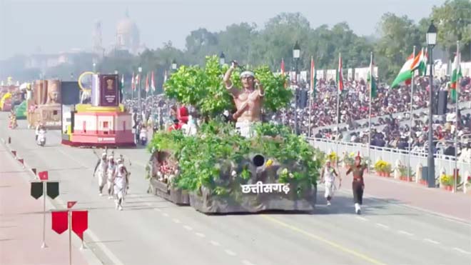 कर्तव्य पथ पर छत्तीसगढ़ की झांकी बनी आकर्षण का केंद्र, दिखाया जनजातीय शौर्य का इतिहास