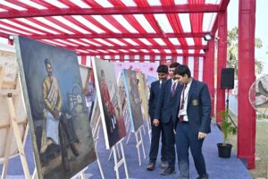 रायपुर साहित्य उत्सव : जितने साहित्य के रंग बिखरे, उतने ही चित्रकला के भी, सुरेंद्र दुबे मंडप में चित्रकला प्रदर्शनी बनी आकर्षण का केंद्र, सेल्फी का बनी हाटस्पाट