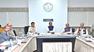 रायपुर को मेट्रो सिटी के रूप में विकसित करेगी सरकार, शहर विकास के रोडमैप पर सीएम साय ने की चर्चा