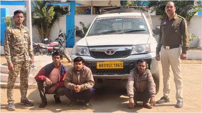 हाईवे पर डीजल चोरी करने वाले 3 आरोपी गिरफ्तार, दो लाख का माल बरामद