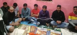 बावन पारियों पर दांव लगाते 21 जुआरी गिरफ्तार, 1 लाख 91 हजार रुपए कैश, एक कार, 10 बाइक और 25 मोबाइल बरामद