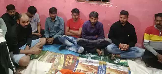 बावन पारियों पर दांव लगाते 21 जुआरी गिरफ्तार, 1 लाख 91 हजार रुपए कैश, एक कार, 10 बाइक और 25 मोबाइल बरामद