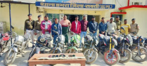 पुलिस की बड़ी कार्रवाई 9 जुआरी गिरफ्तार, ₹45,500 नगद और 14 बाइक जप्त