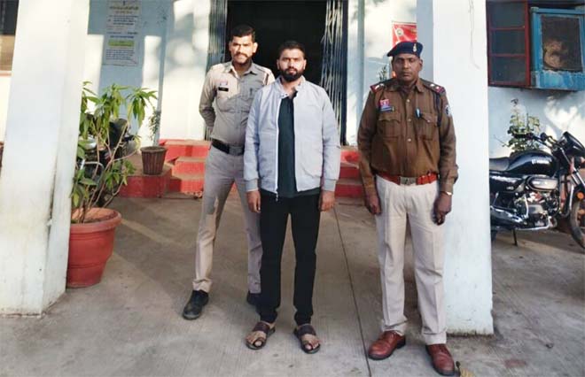 कत्लखाने ले जा रहे थे 17 मवेशी, मुख्य सरगना रायपुर से गिरफ्तार 