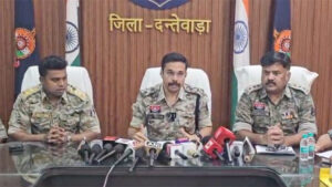 2025 में बड़ी सफलता: 272 नक्सलियों का सरेंडर, अपराध दर घटी, 2026 का रोडमैप तय