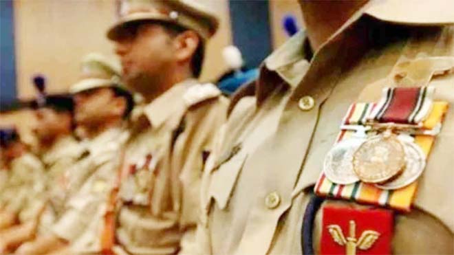 देशभर के 982 सुरक्षाकर्मियों को मिलेगा वीरता एवं सेवा पदक, छत्तीसगढ़ के ये पुलिस अधिकारी भी होंगे सम्मानित