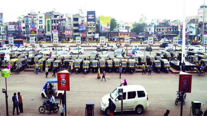 रायपुर रेलवे स्टेशन पर कार पार्किंग महंगी, 2 घंटे के 30 की जगह लगेंगे 50 रुपए, एक दिन का चार्ज सुन उड़ जाएंगे होश