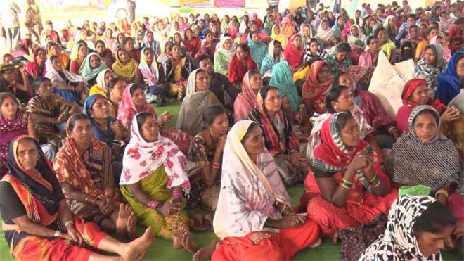 प्रदेश में मिड डे मील बनाने वाले 87 हजार रसोइयों की हड़ताल जारी, कई मागों को लेकर कर रहे प्रदर्शन