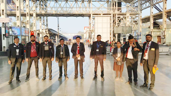 बिना टिकट यात्रा करने वालों पर रेलवे सख्त, अभियान चलाकर लगाया 3 लाख 74 हजार का जुर्माना