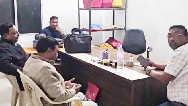 छत्तीसगढ़ हाउसिंग बोर्ड के उपायुक्त और बाबू 65 हजार रिश्वत लेते गिरफ्तार, मूल्यांकन के नाम पर ले रहे थे घूस