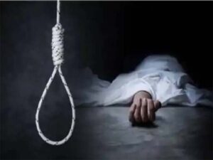 आठवीं की छात्रा ने फांसी लगाकर दी जान : परिजनों मे शोक का माहौल, पुलिस जांच मे जुटी  
