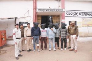 करोड़ों की ज्वेलरी लूट में इस्तेमाल हुई चोरी की कार, पुलिस ने अंतर्राज्यीय गिरोह के 5 सदस्यों को दबोचा