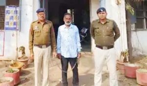 घरेलू मवेशी को लोहे के हथौड़े से पीट-पीटकर मार डाला, आरोपी दरिंदा गिरफ्तार