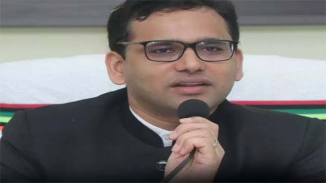 छत्तीसगढ़ सरकार की बड़ी कार्रवाई, मनेंद्रगढ़ के डीएफओ मनीष कश्यप सस्पेंड, मंत्रालय के अफसरों से अभद्रता करने का आरोप