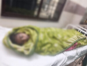शौचालय के लिए खुदा गड्ढा बना महिला का कब्र, गिरने से दर्दनाक मौत