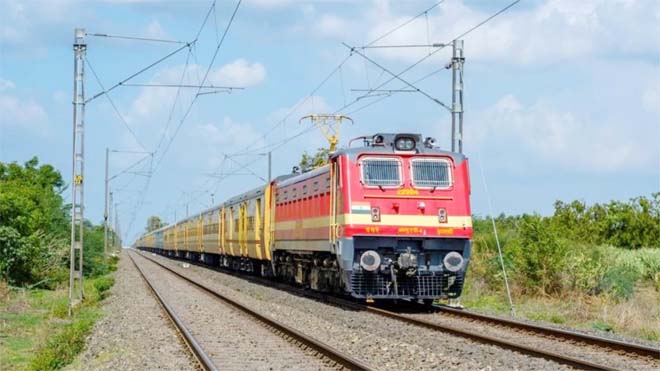 रेल यात्रियों के लिए खुशखबरी! होली पर दिल्ली और दुर्ग के बीच चलेगी स्पेशल ट्रेन, जानिए टाइमिंग और रूट