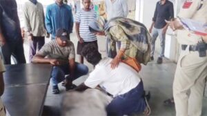 ट्रेन की चपेट में आने से आरक्षक की दर्दनाक मौत, पुलिस जांच में जुटी