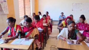 बदलते बस्तर की तस्वीर : 25 हजार से ज्यादा बुजुर्गों और युवाओं ने दी उल्लास महापरीक्षा, सरेंडर नक्सली भी हुए शामिल