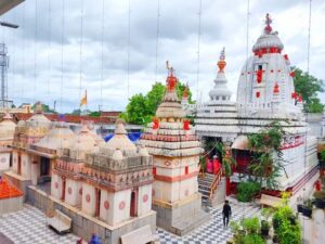 छत्तीसगढ़ का एक ऐसा मठ जहां 470 सालों से मिट्टी के चूल्हे पर बन रहा प्रसाद, हर दिन 300 लोगों को मिलता है भोजन