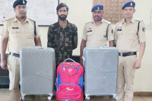 होली के मौके पर रायपुर पुलिस की बड़ी कार्रवाई, 28 किलो से अधिक गांजा के साथ अंतरराज्यीय आरोपी गिरफ्तार