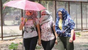मार्च में गर्मी दिखा रही अपने तेवर! कई जिलों में पारा सामान्‍य से 5°C तक ऊपर, कुछ इलाकों में बारिश के आसार