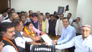 राज्यसभा चुनाव के लिए लक्ष्मी वर्मा ने भरा नामांकन, सीएम विष्णु देव साय कई बड़े नेता रहे मौजूद