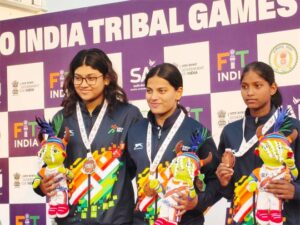 कर्नाटक के तैराक मणिकांता ने स्वर्ण पदकों की हैट्रिक पूरी की, छत्तीसगढ़ की अनुष्का भगत ने जीता दूसरा पदक