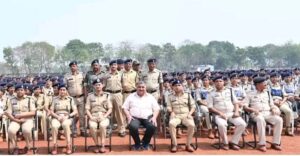 कैबिनेट मंत्री राजेश अग्रवाल ने चंदखुरी स्थित राज्य पुलिस अकादमी में प्रशिक्षण प्राप्त कर रहे युवा पुलिस अधिकारियों से की मुलाकात