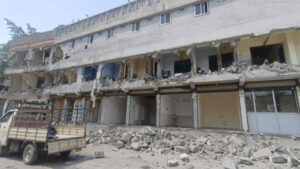 एक्शन मोड में नगर निगम : सरकारी जमीन पर अवैध रूप से निर्मित बिल्डिंग और 10 दुकानों पर चला बुलडोजर