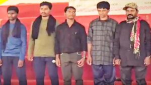 17 नक्सलियों के साथ पापा राव ने किया सरेंडर, छत्तीसगढ़ में अब सिर्फ तीन बड़े नक्सली नेता सक्रिय