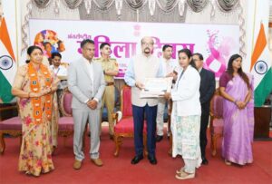 ‘नारी शक्ति इस देश के विकास की धुरी, अंतिम पंक्ति की महिलाओं तक विकास पहुंचाने के लिए हम कृत संकल्पित‘‘ : राज्यपाल डेका