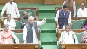 विधानसभा : मनरेगा पर काँग्रेस का स्थगन, भारी शोर-शराबे के बीच नामंजूर होने पर विधानसभा की कार्यवाही का बहिष्कार
