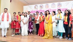 भारत की अविरल संस्कृति और सभ्यता को आगे बढ़ाने वाली भारत की महिलाएं हैं : उपमुख्यमंत्री विजय शर्मा