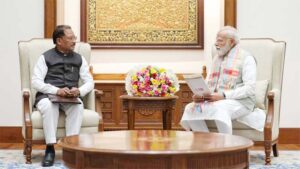 बस्तर 2.0 की शुरुआत, सीएम साय ने पीएम मोदी को सौंपा विकास का ब्लूप्रिंट, बस्तर आने का दिया निमंत्रण