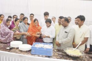 सशस्त्र नक्सलवाद की समाप्ति के ऐतिहासिक संकल्प की पूर्ति पर भव्य हनुमंत भंडारा का हुआ आयोजन