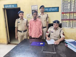 हीरा तस्कर पर बड़ी कार्रवाई : 4 लाख के हीरे के साथ ओडिशा का तस्कर गिरफ्तार