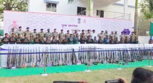 देश का सबसे बड़ा नक्सल डंप रिकवर, करोड़ों रुपये, 7.2 किलो सोना के साथ 25 नक्सलियों ने किया सरेंडर