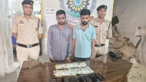 जब युवक कर रहा था दूल्हा बनने की तैयारी, मेहंदी की जगह हाथों में लगी हथकड़ी; मामला जान हो जाएंगे हैरान