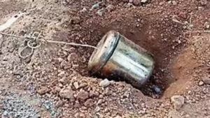 पखांजूर में 5 किलो का टिफिन बम बरामद, सुरक्षा बलों के लिए नक्सलियों ने लगाया था, बीएसएफ ने डिफ्यूज किया