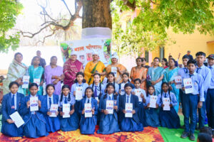जहां गूंजता था लाल आतंक वहां लगी बाल चौपाल : रचनात्मक गतिविधियों से बाल आयोग अध्यक्षा डॉ वर्णिका ने जानी बच्चों की समस्याएं