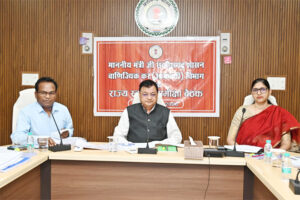 ’मदिरा के अवैध परिवहन एवं बिक्री पर रोक लगाए : आबकारी मंत्री श्री देवांगन’