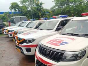 डायल 112 को मिली नई ताकत, बटालियन से रवाना हुईं 400 नई गाड़ियां, प्रदेश के सभी 33 जिलों में किया जाएगा तैनात