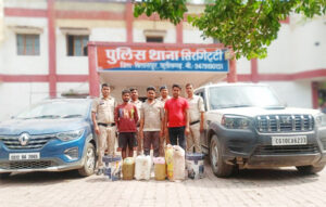 ट्रकों से तेल चोरी और लूटपाट करने वाले तीन आरोपी गिरफ्तार, स्कार्पियो, चाकू और नगदी बरामद