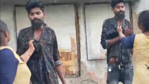 ‘तू सिर्फ मेरा है…’ युवती ने शादीशुदा प्रेमी पर चाकू से किया हमला, कई घंटों तक चला हाई वोल्टेज ड्रामा