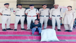 खेतों में लहरा रहे थे गांजे के पौधे : मुखबिर की सूचना पर हुआ पर्दाफाश, एक आरोपी गिरफ्तार