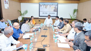 धान उठाव, कस्टम मिलिंग और पीडीएस व्यवस्था की खाद्य मंत्री दयालदास बघेल ने की विस्तृत समीक्षा
