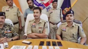 घर को बनाया नकली नोटों की फैक्ट्री, 6.5 लाख की फर्जी करेंसी के साथ युवक गिरफ्तार
