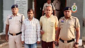 सरकारी नौकरी लगाने के नाम पर करोड़ों की ठगी, आरोपी शिक्षक और क्लर्क गिरफ्तार…